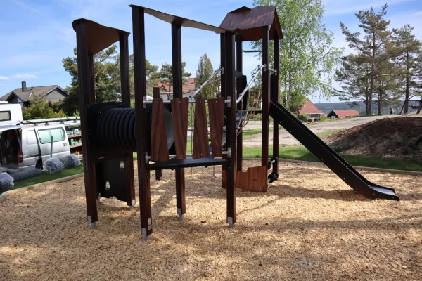 klatrestativ for barn fra 3 år og oppover