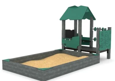 Recycled lekehus med sandkasse Recycled lekehus med sandkasse