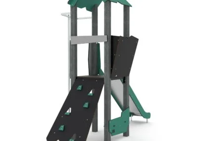 Recycled klatretårn med sklie Recycled klatretårn med sklie
