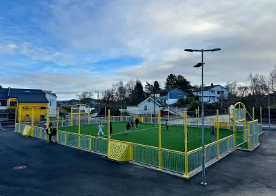 Brattholmen skule: Moovmentbingen