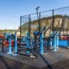 Utendørs styrketrening med vektmotstand fra Omnigym