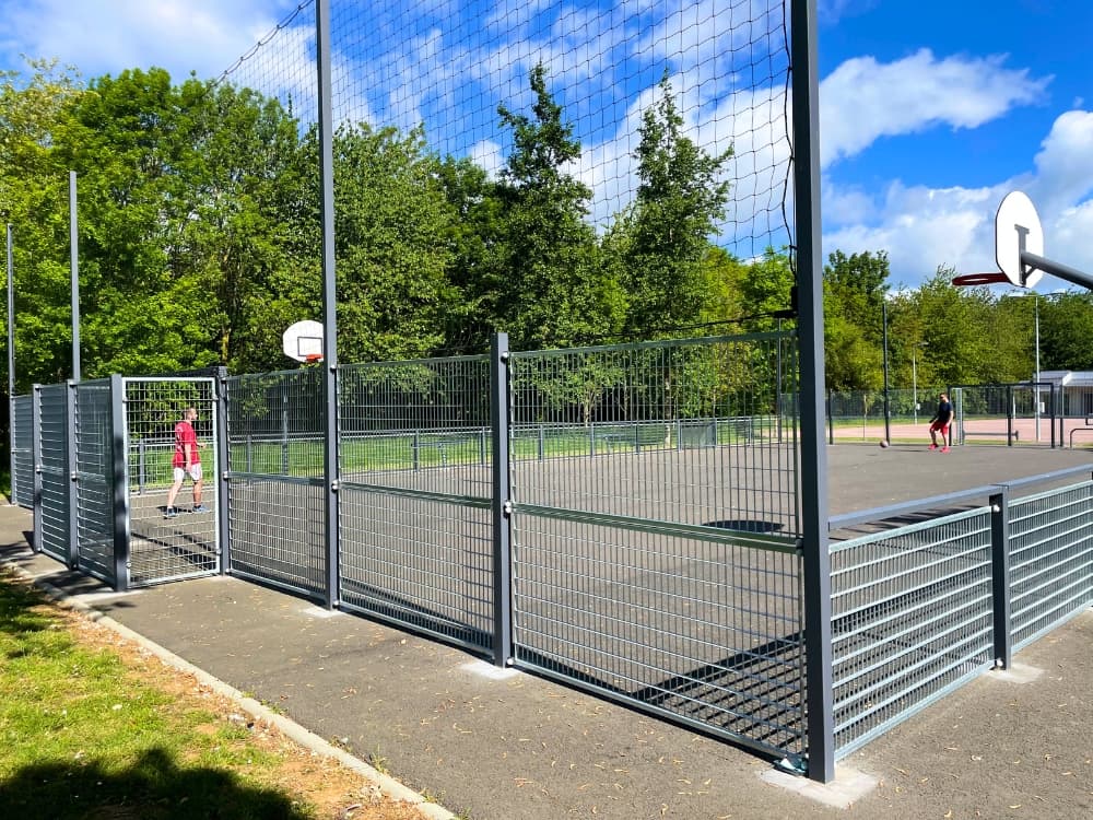 ballbinger 1000 x 750 (4) (1)